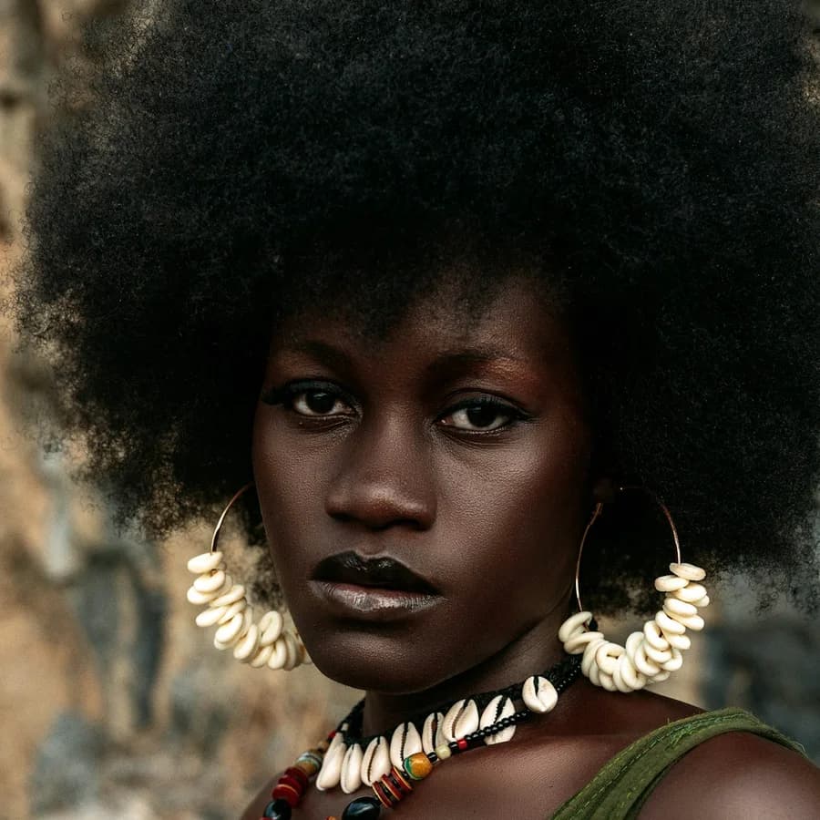 Statement shell earrings and necklace